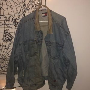 VINTAGE TOMMY HILFIGER DENIM JACKET